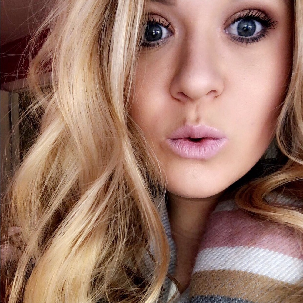 Meet your Posher, Jenna